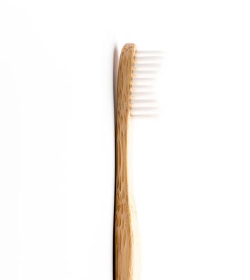 Toothbrush Adult White - Soft